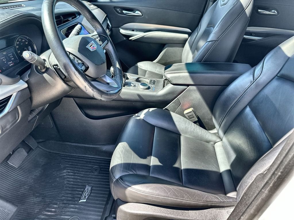 2020 Cadillac XT4 Premium Luxury