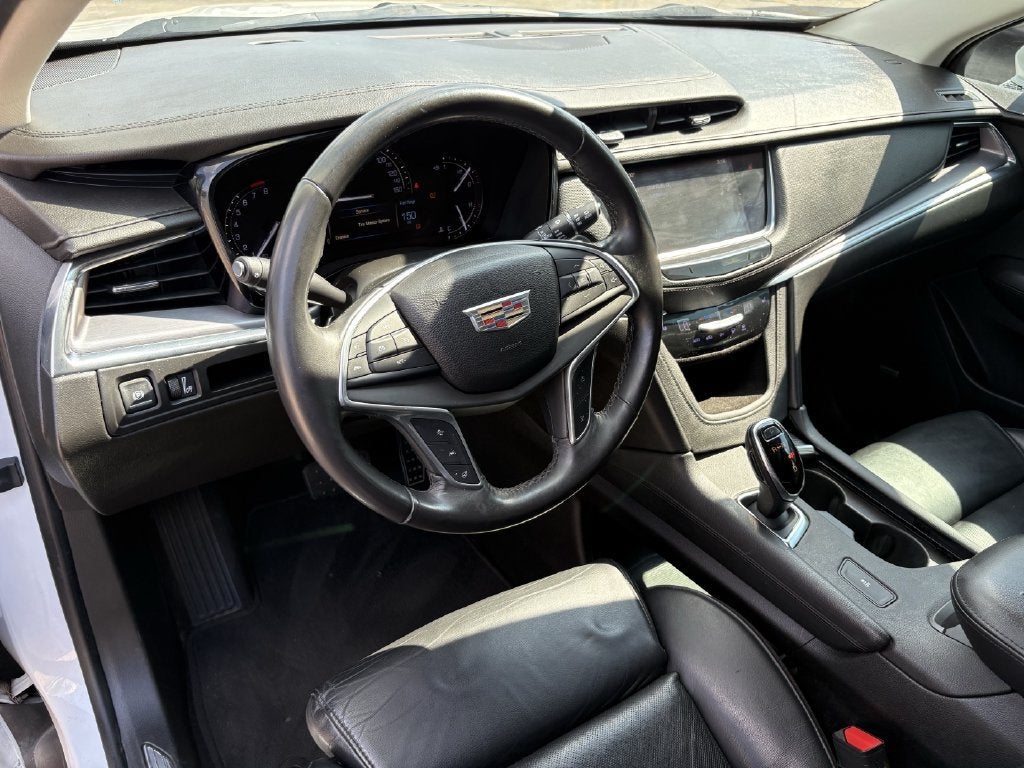 2017 Cadillac XT5 Luxury FWD