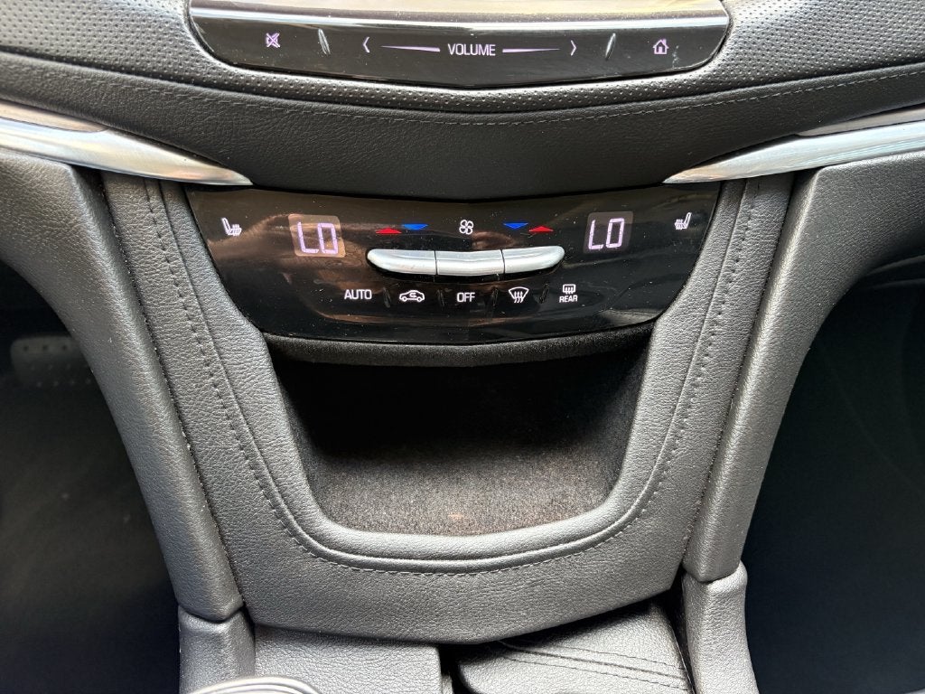 2017 Cadillac XT5 Luxury FWD