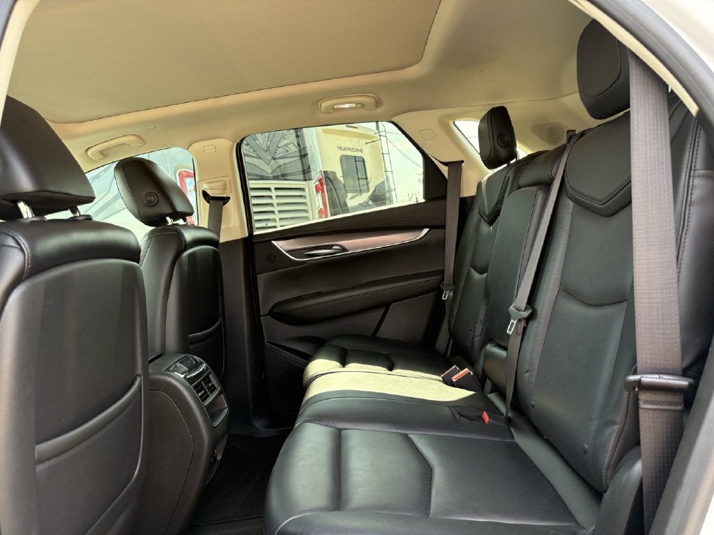 2017 Cadillac XT5 Luxury FWD