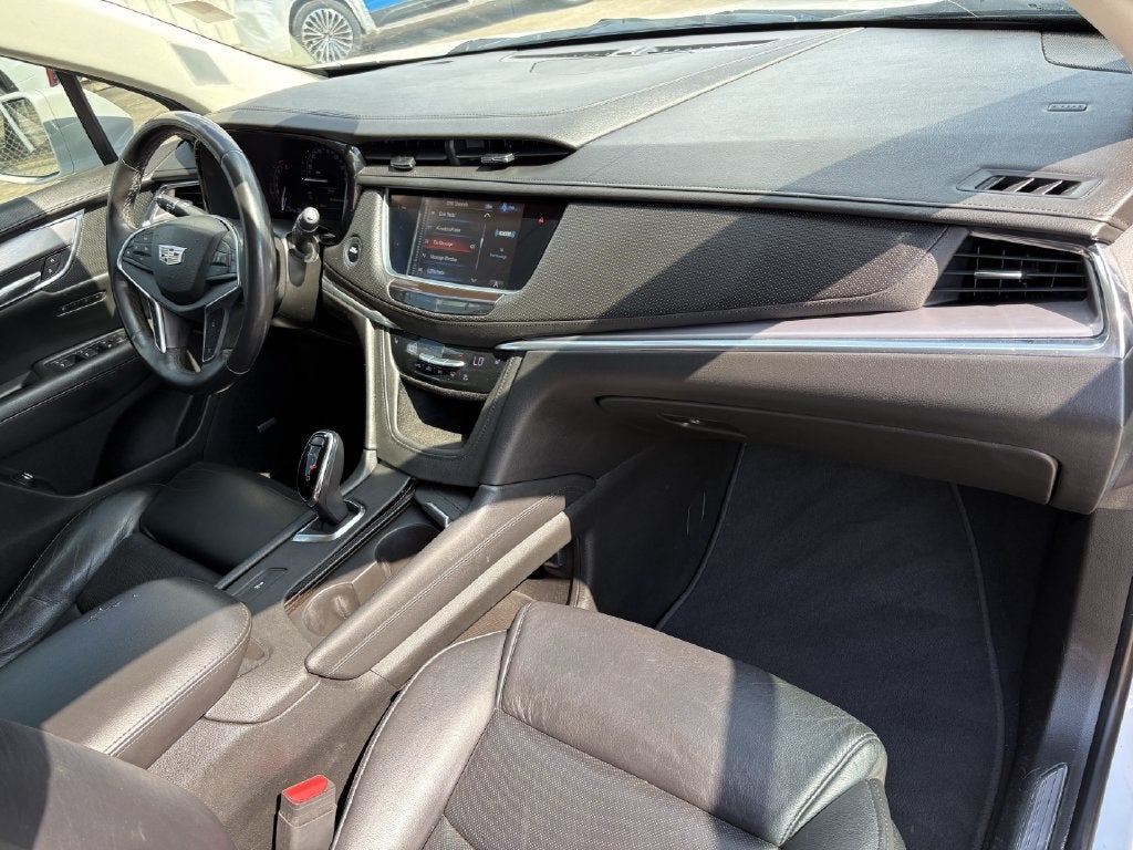 2017 Cadillac XT5 Luxury FWD
