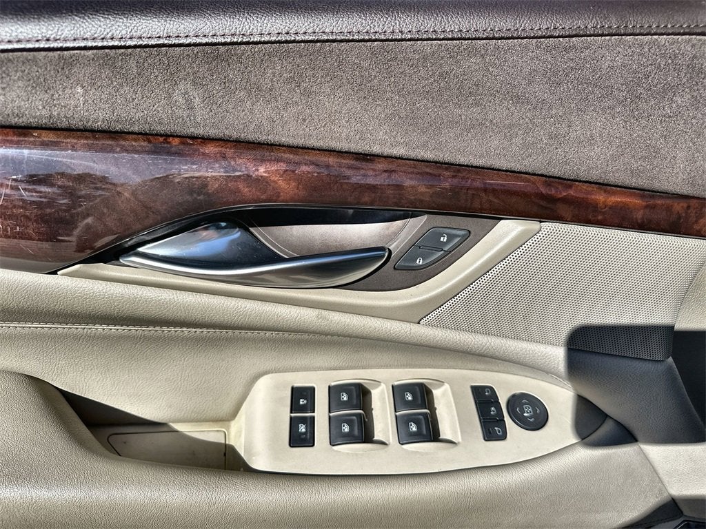 2016 Cadillac Escalade Luxury Collection