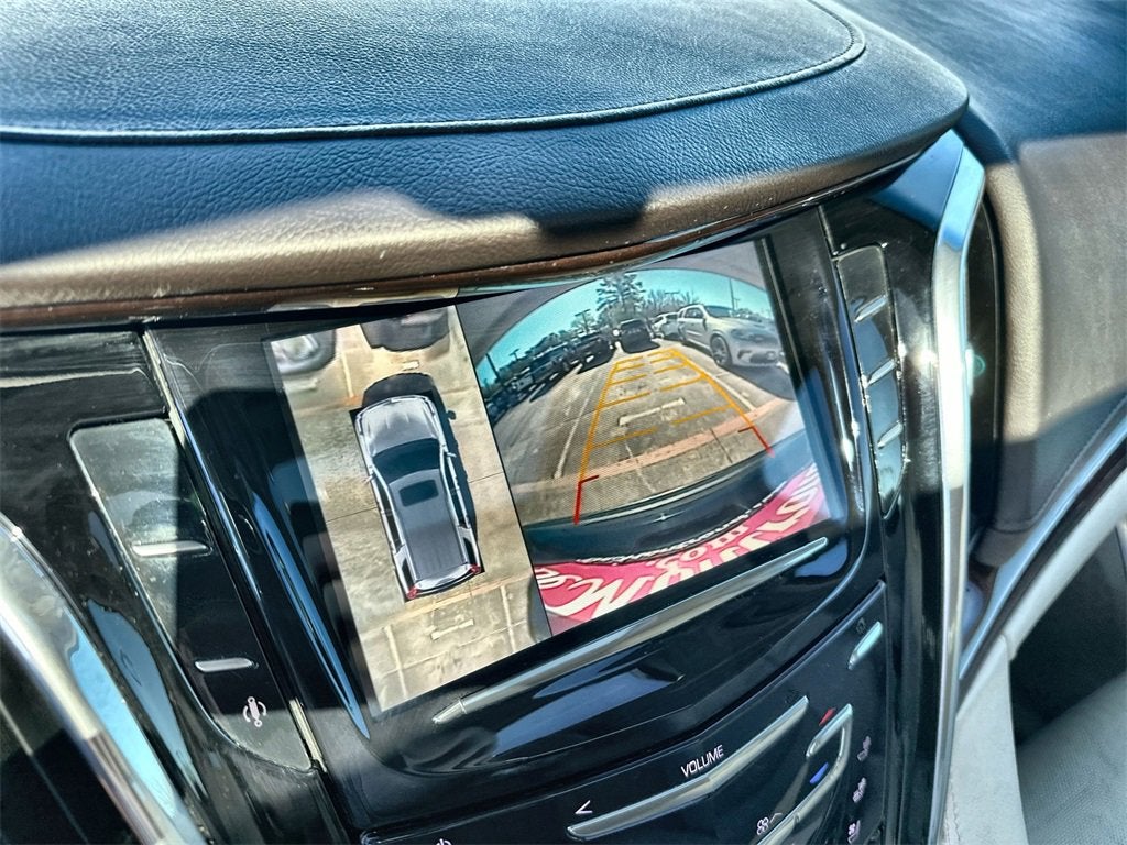 2016 Cadillac Escalade Luxury Collection