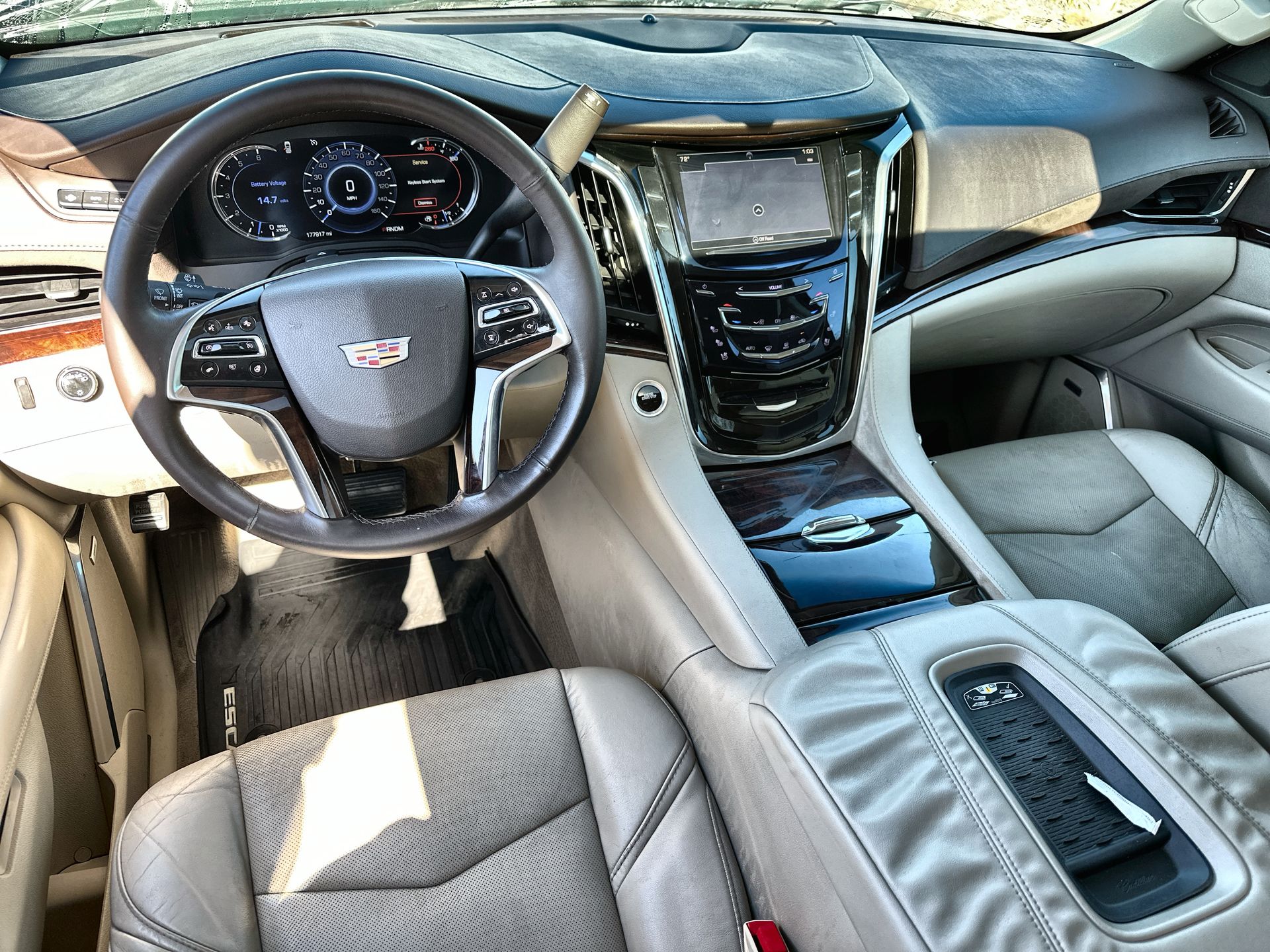 2016 Cadillac Escalade Luxury Collection