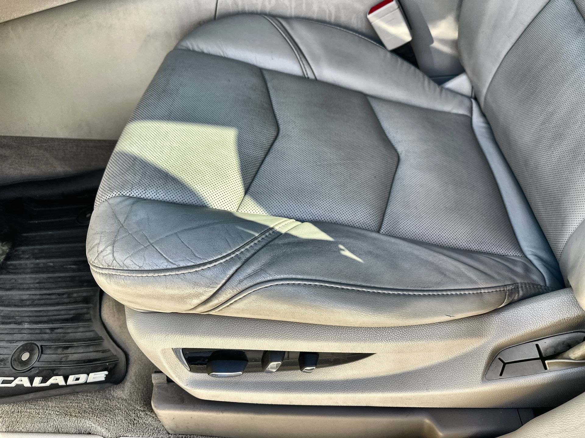 2016 Cadillac Escalade Luxury Collection