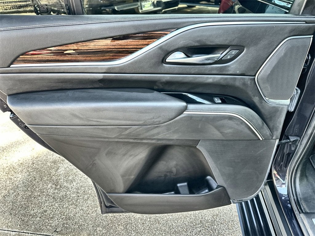 2022 Cadillac Escalade Premium Luxury