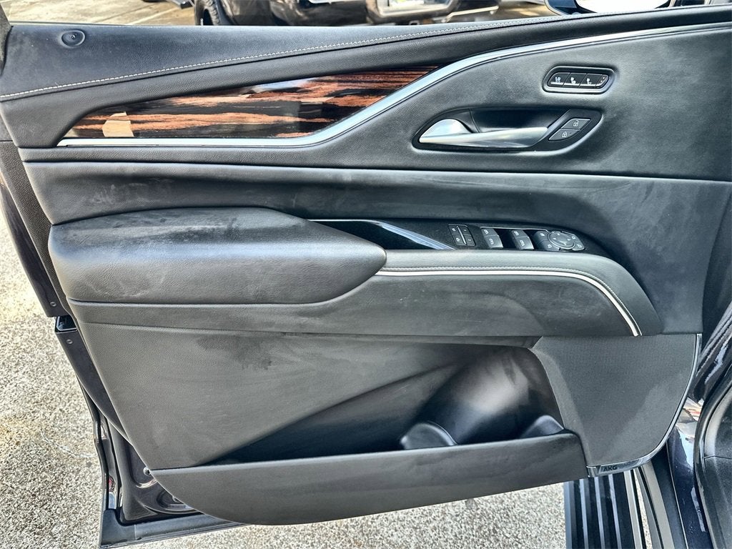 2022 Cadillac Escalade Premium Luxury