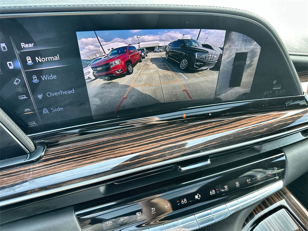 2022 Cadillac Escalade Premium Luxury