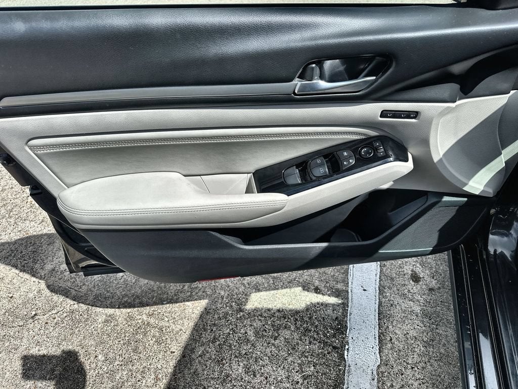 2020 Nissan Altima 2.5 Platinum