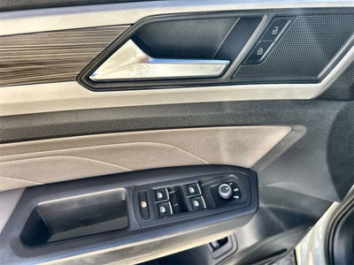 2022 Volkswagen Atlas Cross Sport 2.0T SE w/Technology