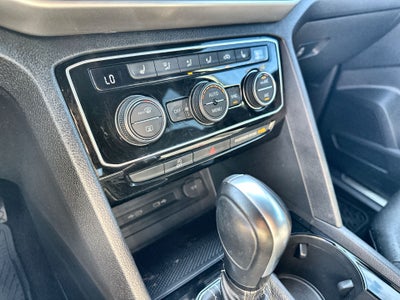 2022 Volkswagen Atlas Cross Sport 2.0T SE w/Technology