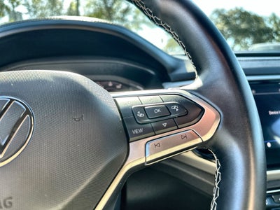 2022 Volkswagen Atlas Cross Sport 2.0T SE w/Technology