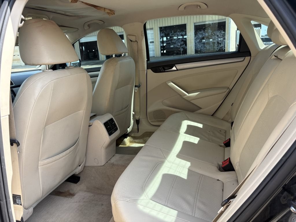 2014 Volkswagen Passat SE