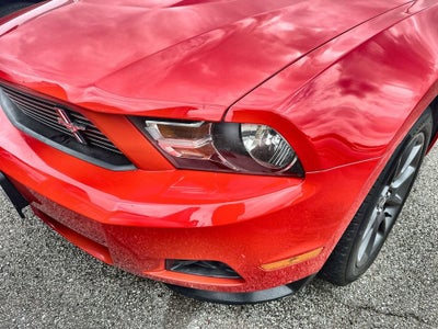 2011 Ford Mustang V6