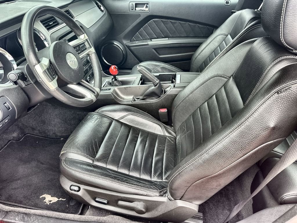 2011 Ford Mustang V6