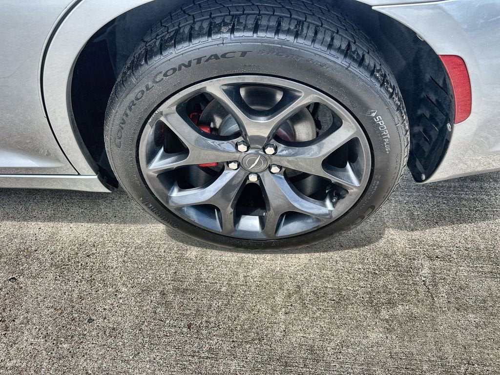2020 Chrysler 300 Touring