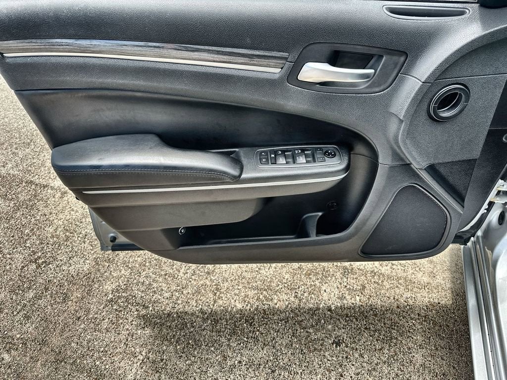 2020 Chrysler 300 Touring