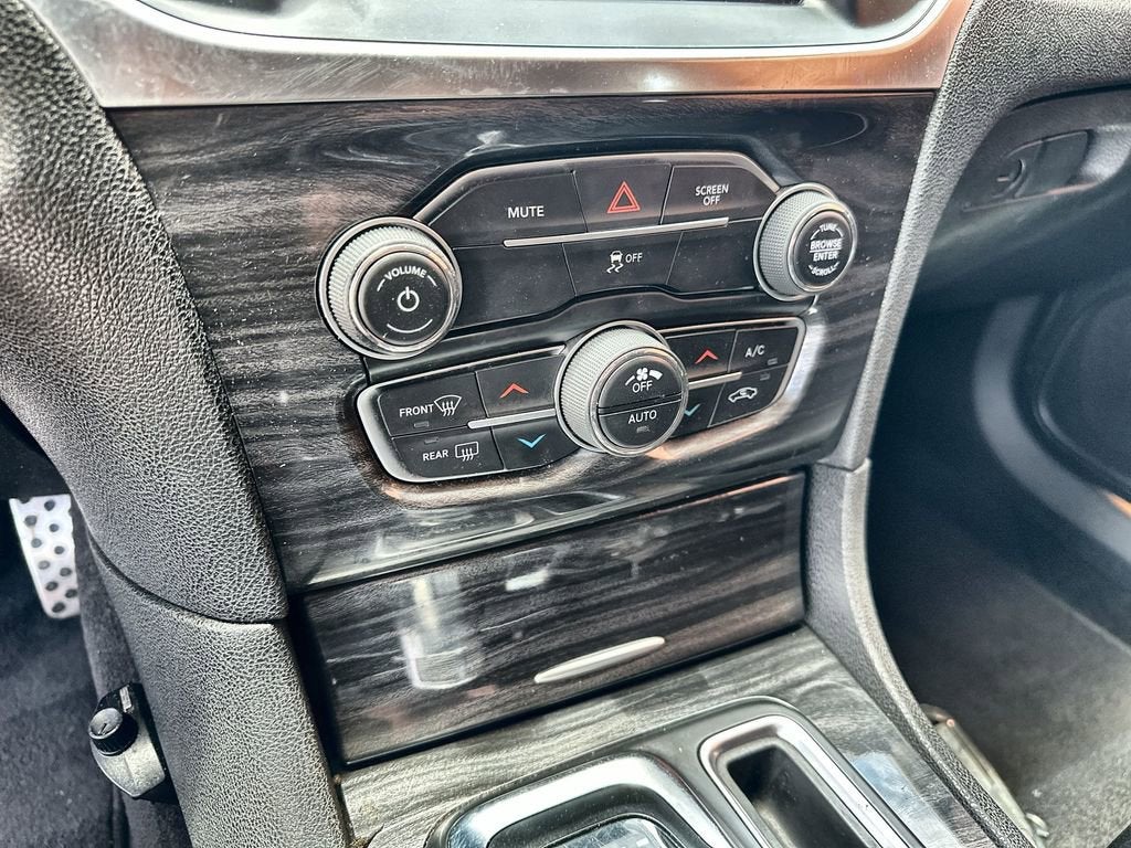 2020 Chrysler 300 Touring