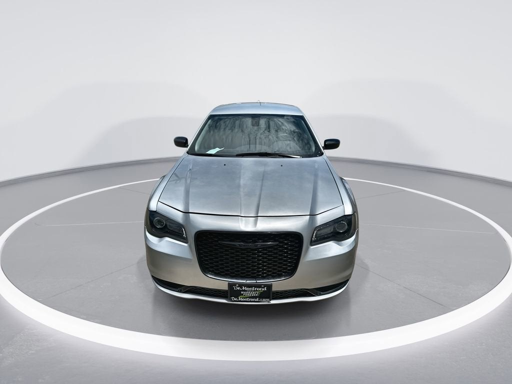 2020 Chrysler 300 Touring