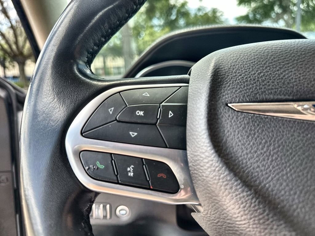 2020 Chrysler 300 Touring