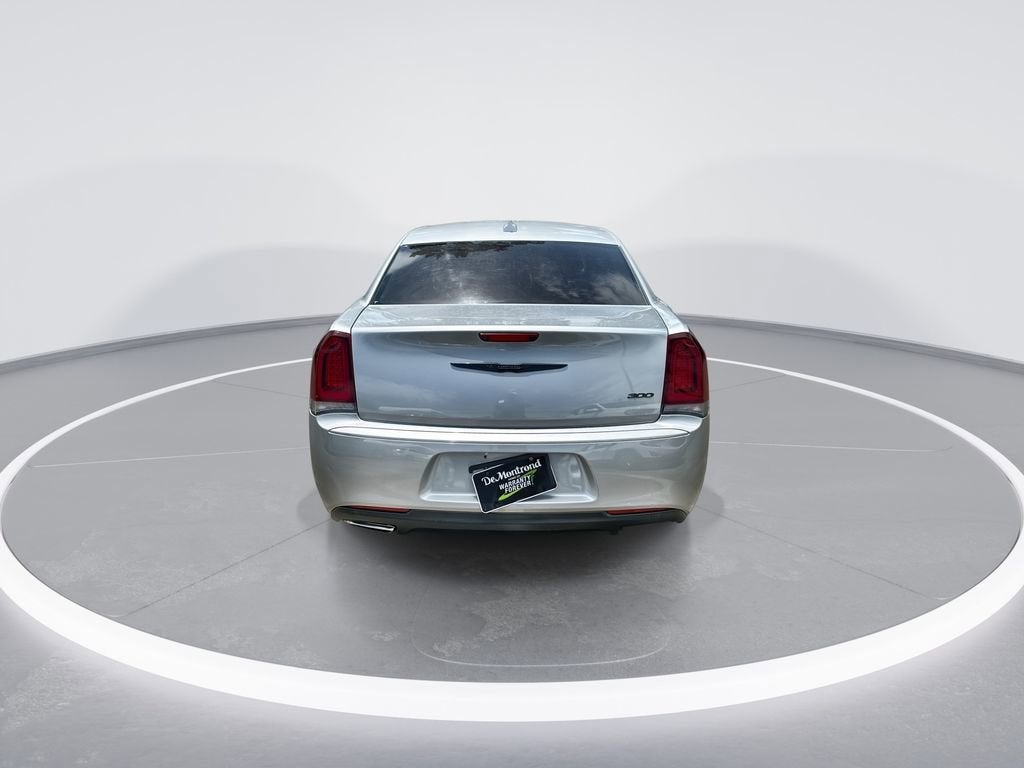 2020 Chrysler 300 Touring