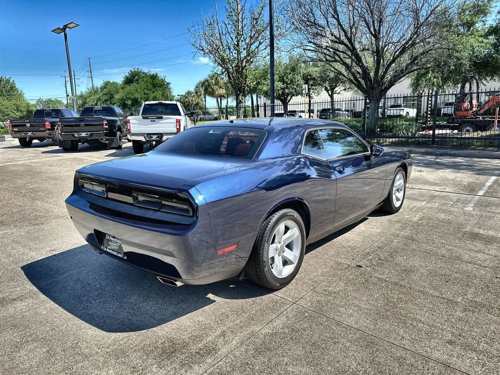 2014 Dodge Challenger SXT