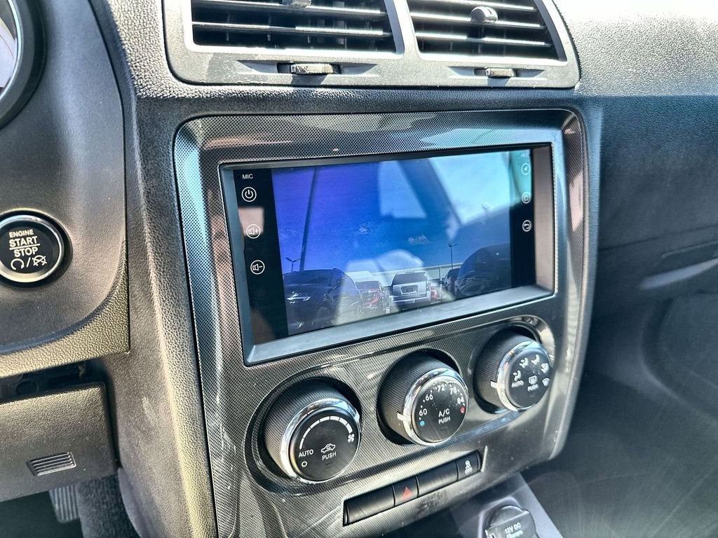 2014 Dodge Challenger SXT