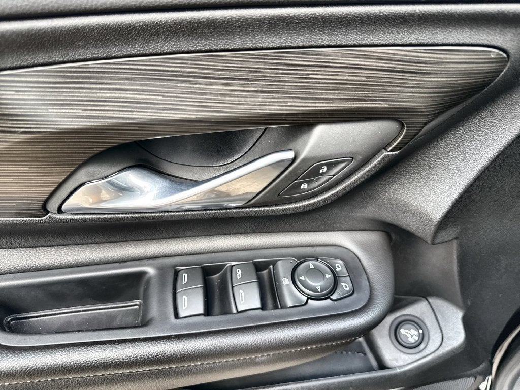 2023 GMC Terrain SLE - Photo 22