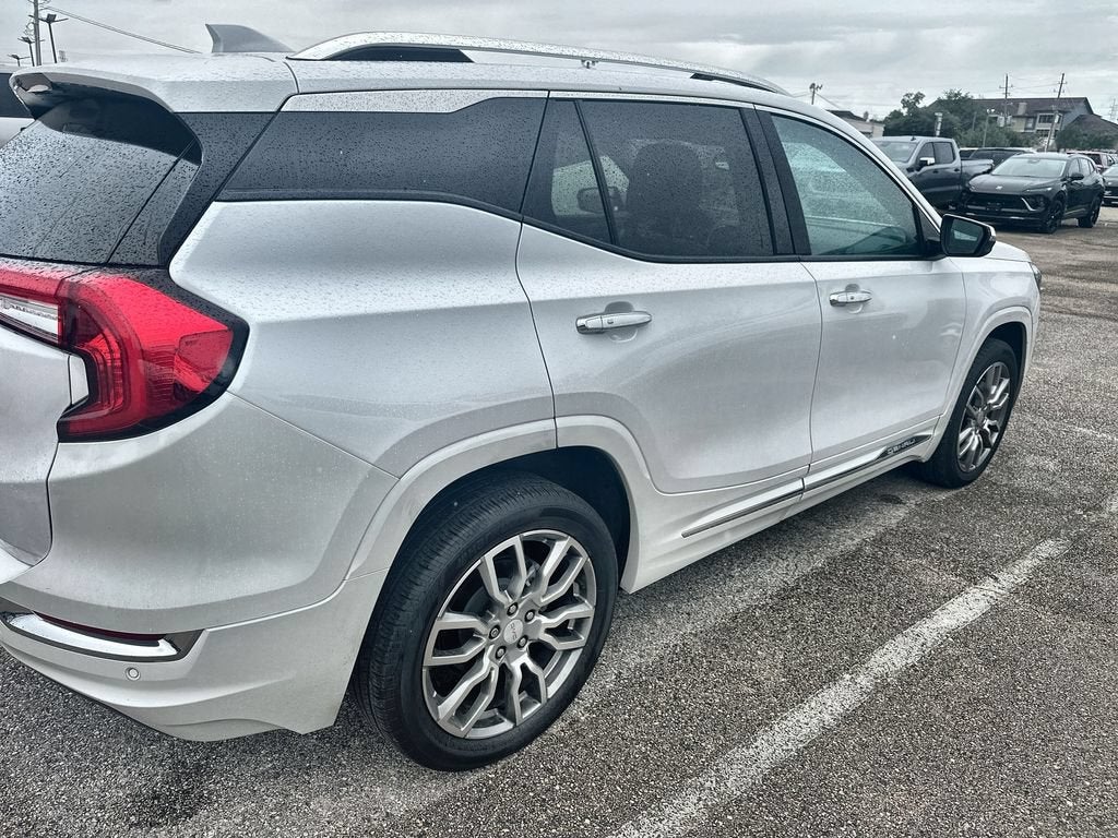 2023 GMC Terrain Denali