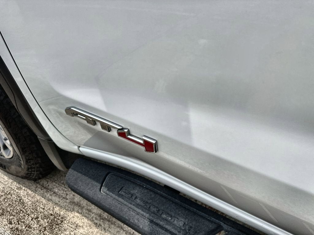 2022 GMC Sierra 1500 Limited AT4