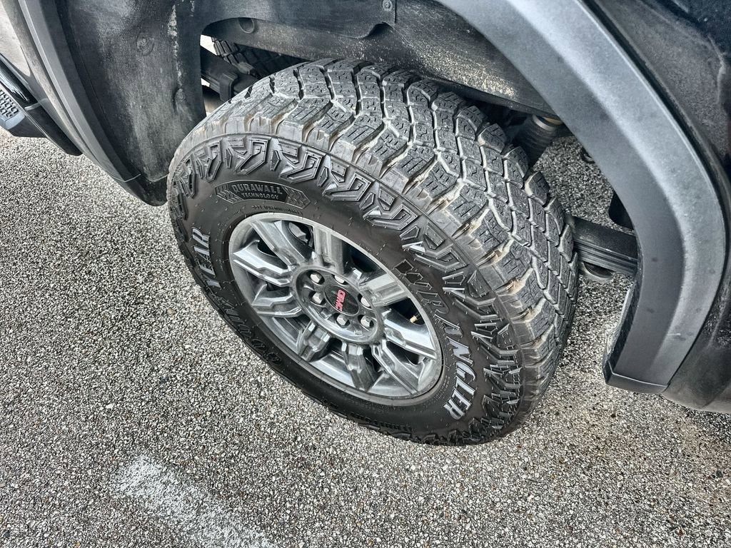 2025 GMC Sierra 1500 AT4X