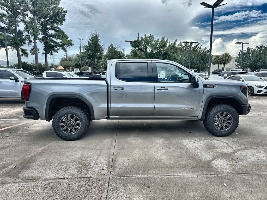 2026 GMC Sierra 1500 AT4X - Photo 10