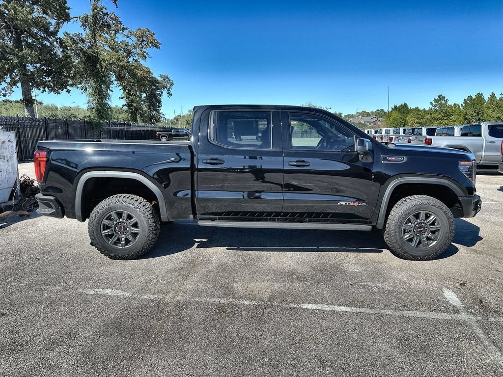 2026 GMC Sierra 1500 AT4X - Photo 10