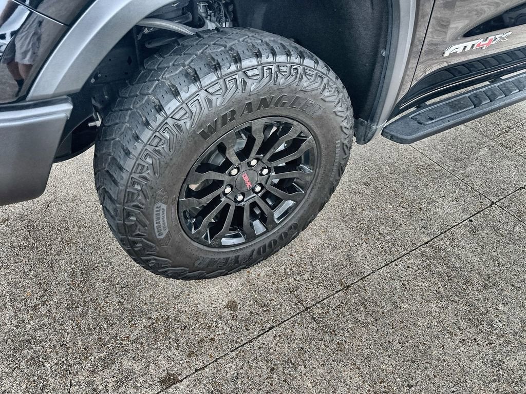 2023 GMC Sierra 1500 AT4X