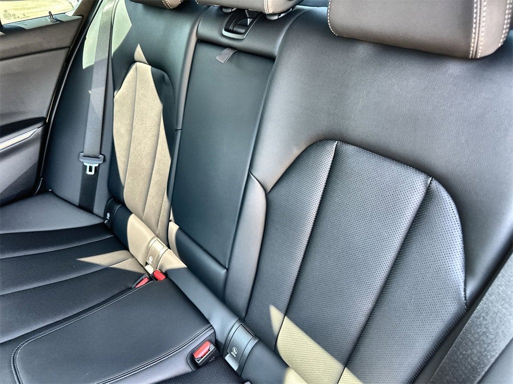 2023 BMW 3 Series 330i