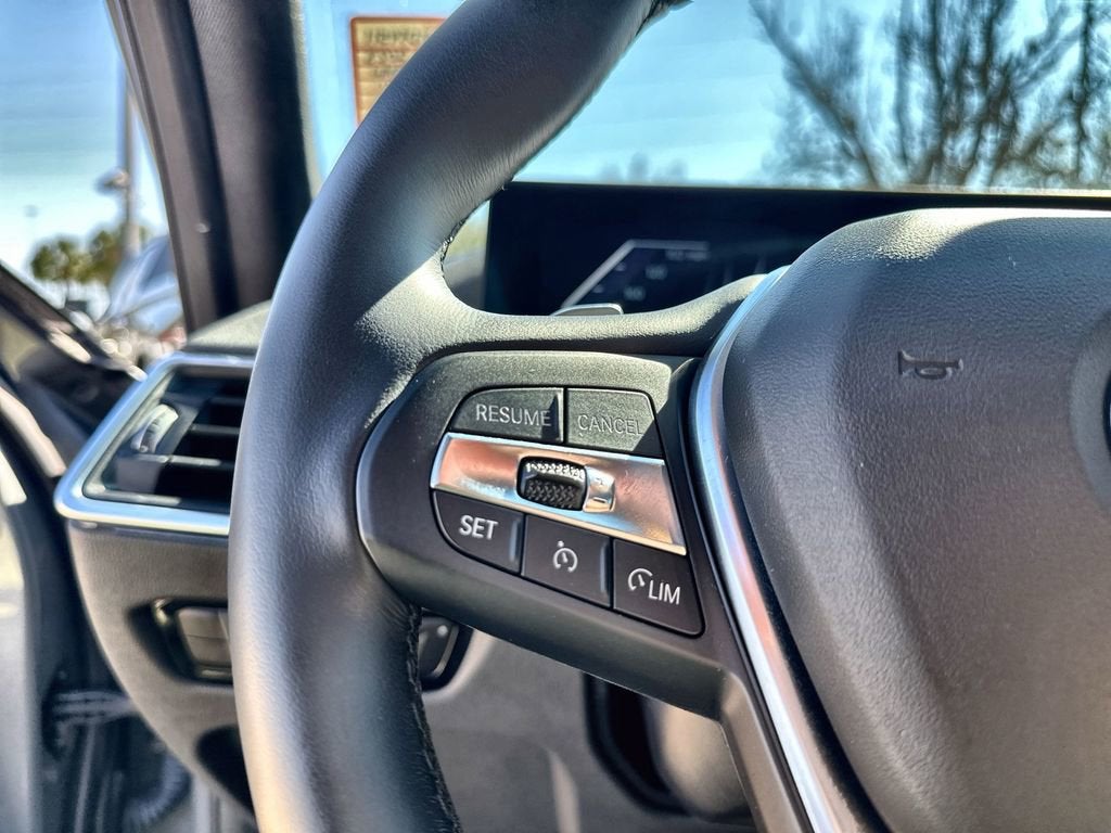 2023 BMW 3 Series 330i