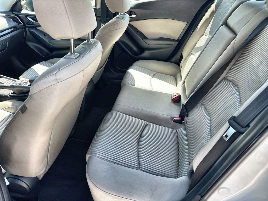 2016 Mazda Mazda3 i Sport