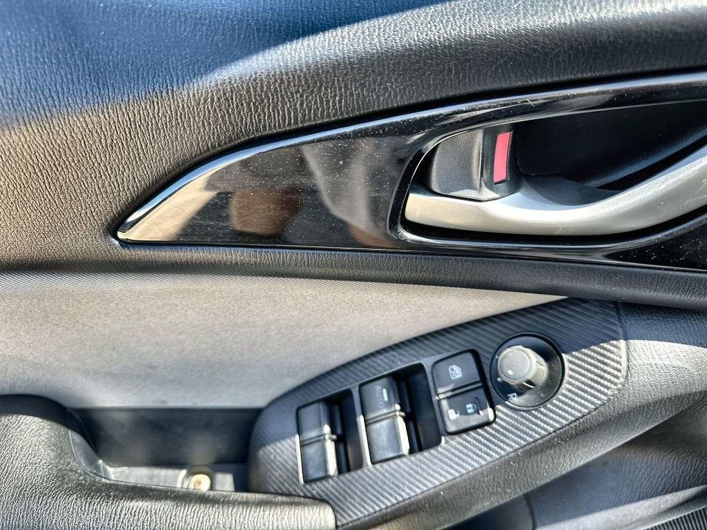 2016 Mazda Mazda3 i Sport