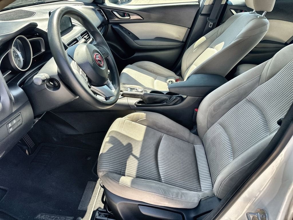 2016 Mazda Mazda3 i Sport