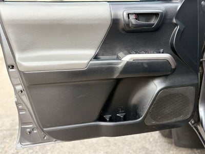 2022 Toyota Tacoma 4WD SR