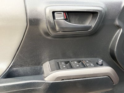 2022 Toyota Tacoma 4WD SR