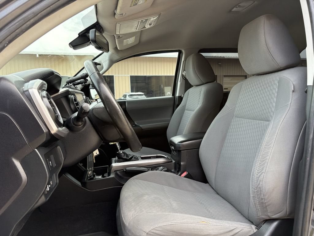 2022 Toyota Tacoma 4WD SR
