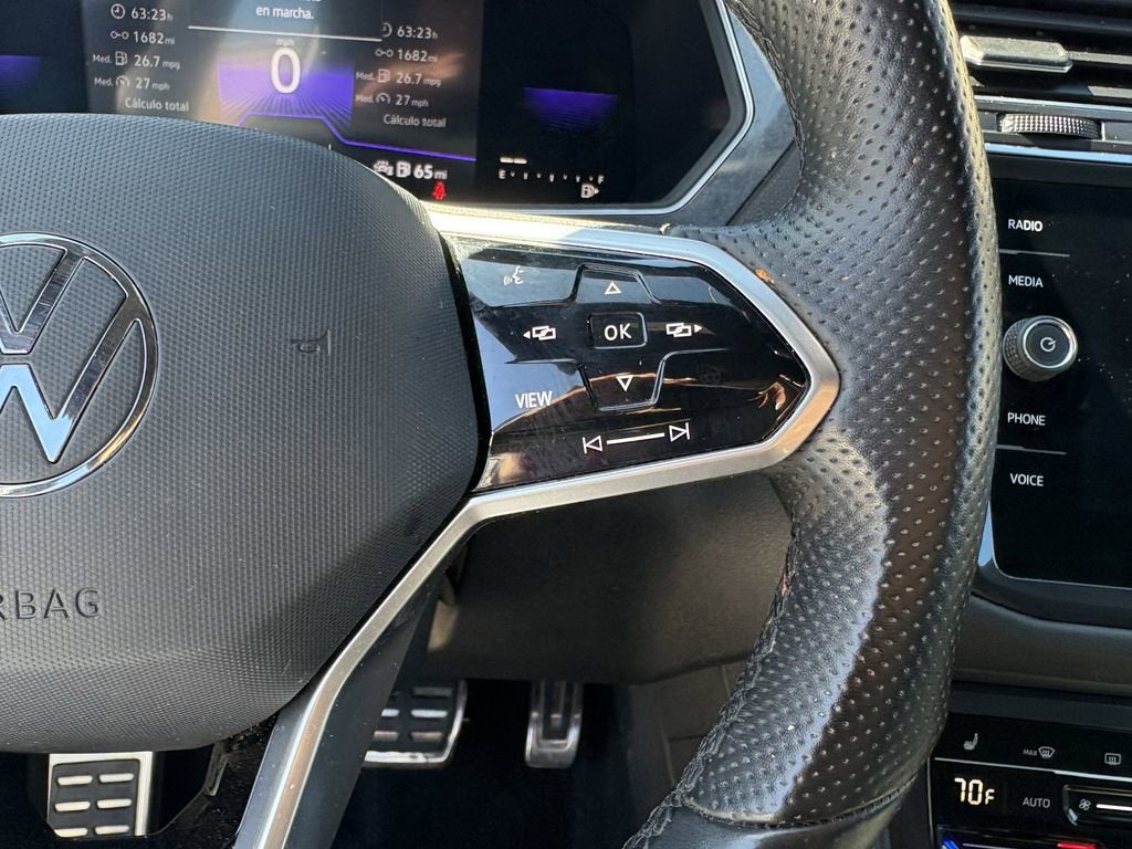 2023 Volkswagen Tiguan SE R-Line Black