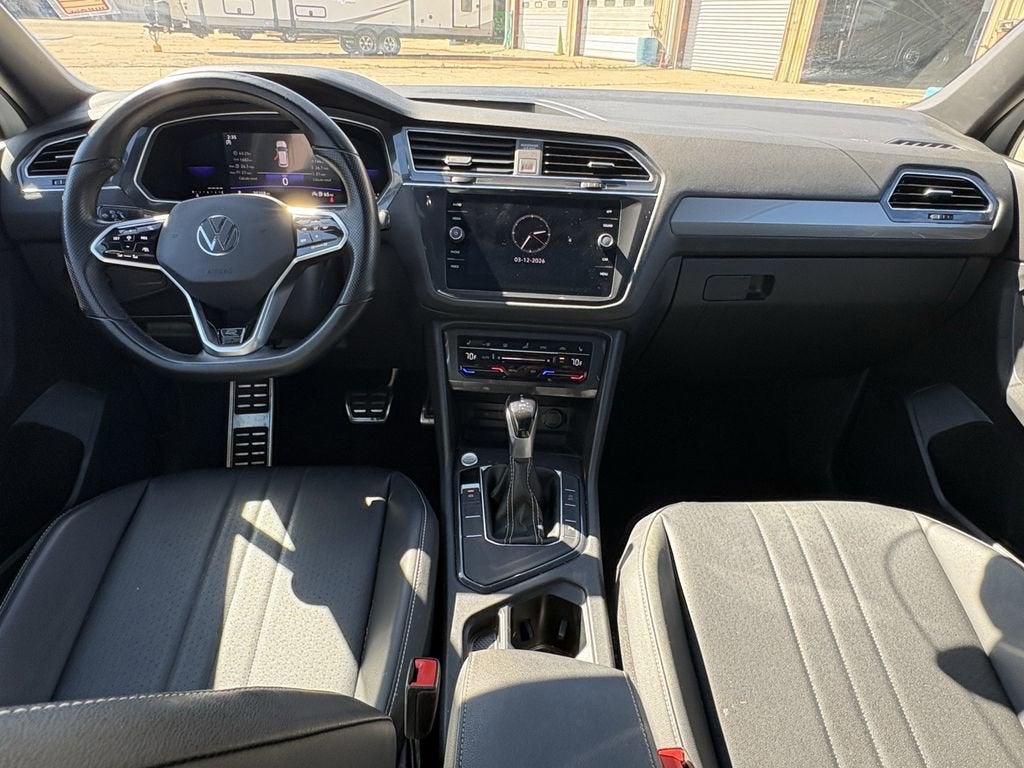 2023 Volkswagen Tiguan SE R-Line Black