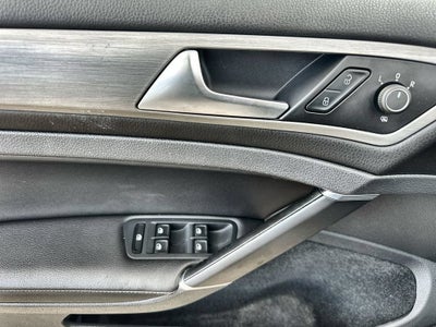 2017 Volkswagen Golf S