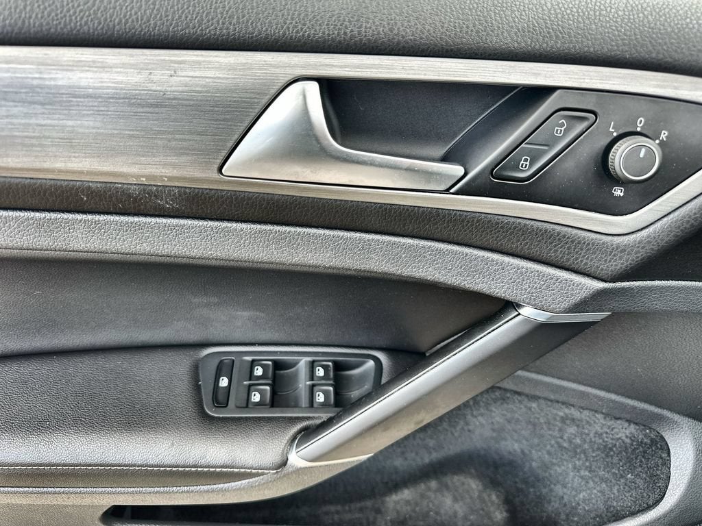 2017 Volkswagen Golf S