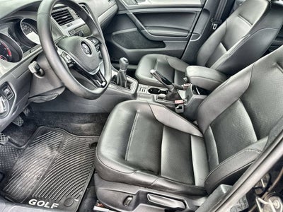 2017 Volkswagen Golf S