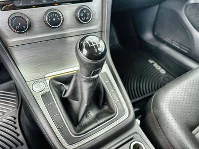 2017 Volkswagen Golf S