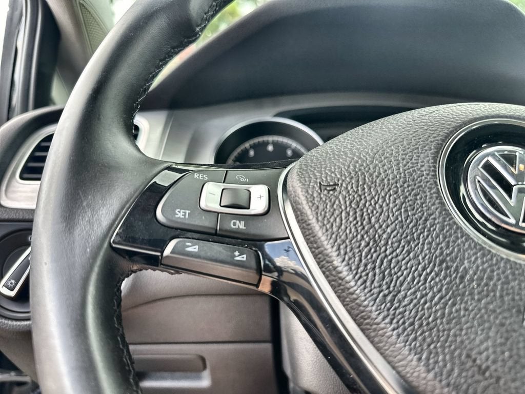 2017 Volkswagen Golf S