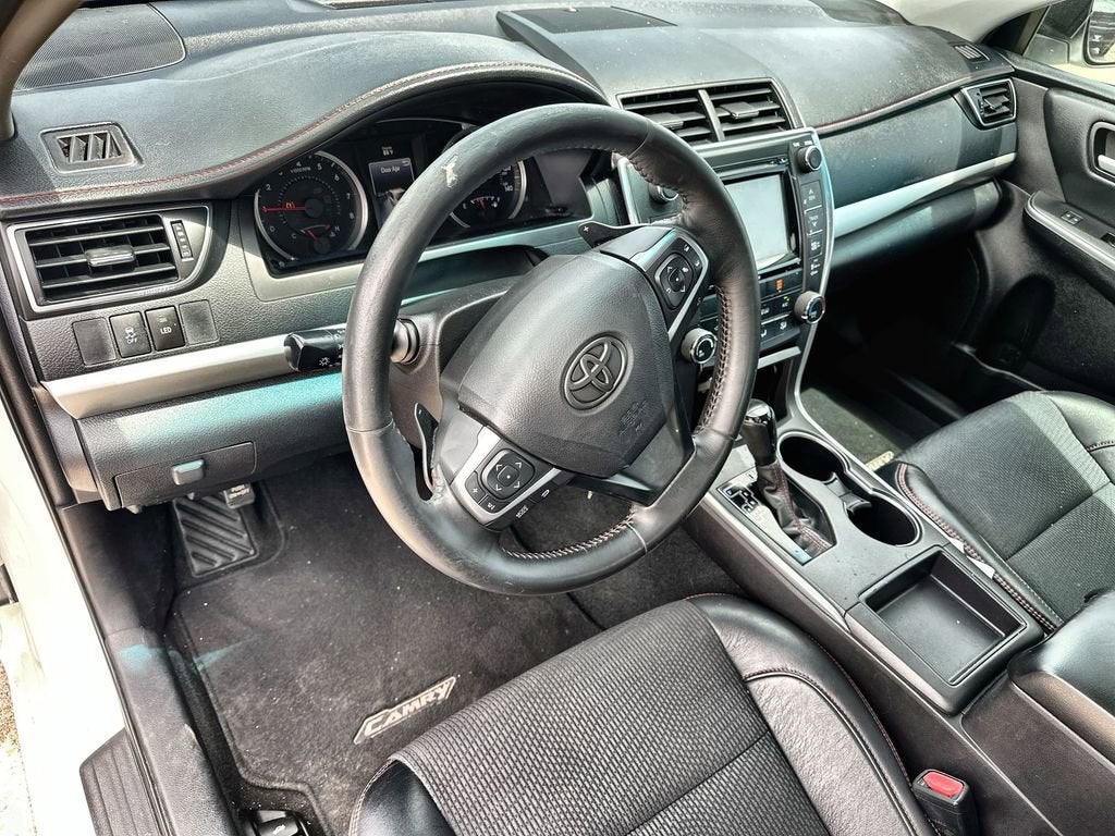 2016 Toyota Camry XLE